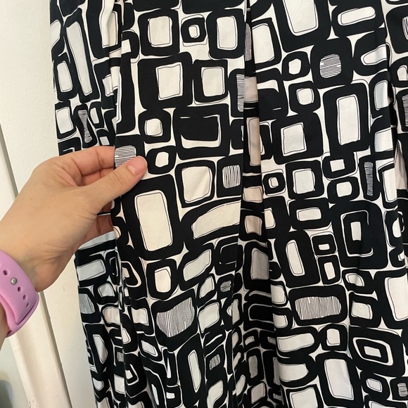 Calvin Klein B&W Fit & Flare Dress Size 10 - Picture 11 of 12